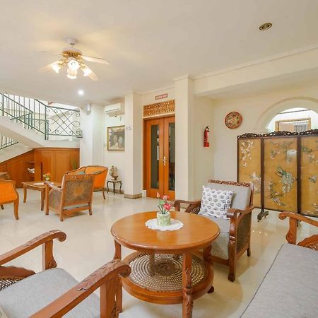 Reddoorz Plus Near Kemang Raya Jakarta Eksteriør bilde