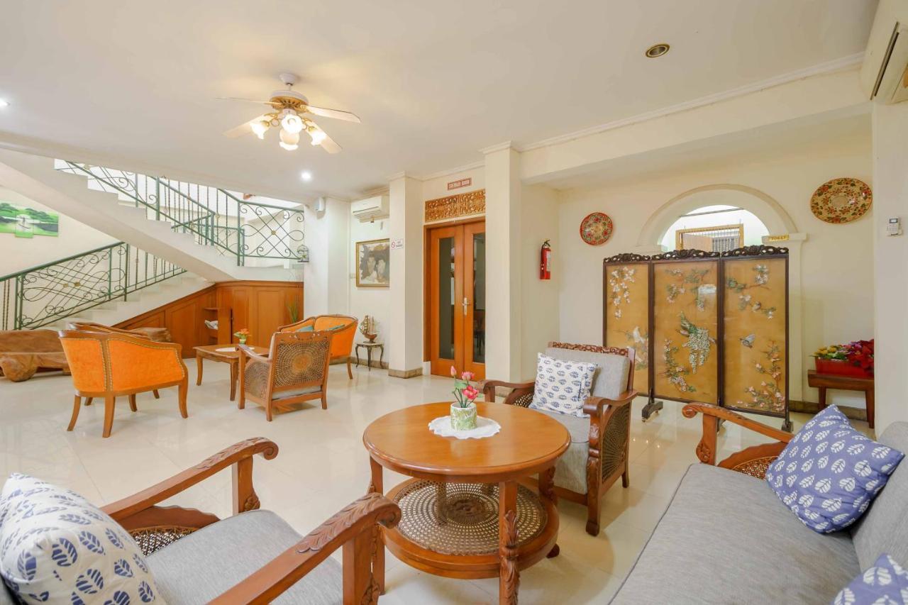 Reddoorz Plus Near Kemang Raya Jakarta Eksteriør bilde