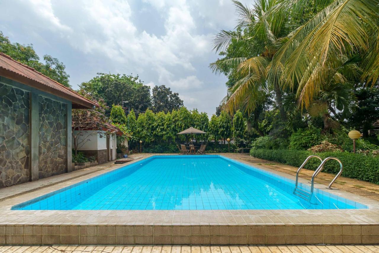 Reddoorz Plus Near Kemang Raya Jakarta Eksteriør bilde