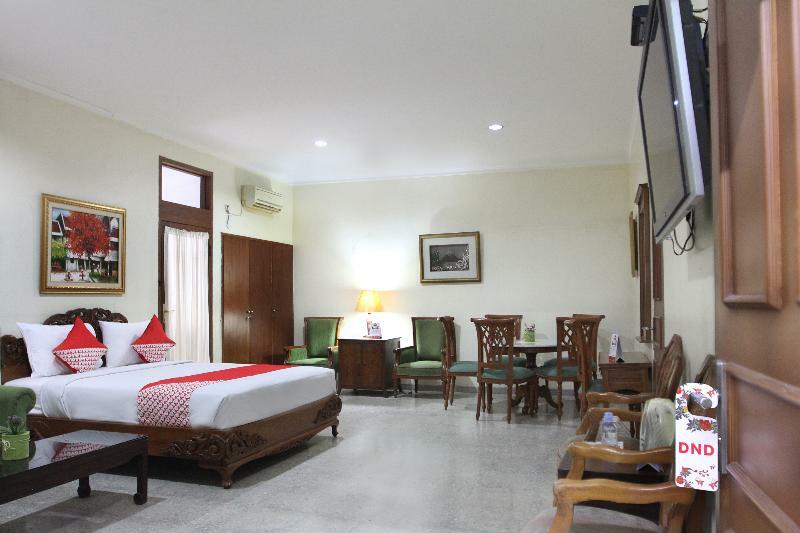 Reddoorz Plus Near Kemang Raya Jakarta Eksteriør bilde